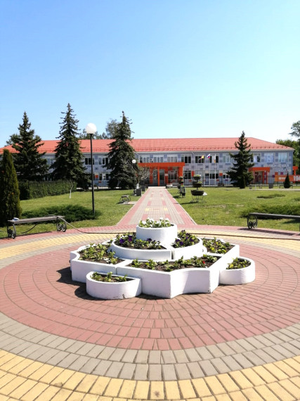 Провели субботник.. Провели субботник..